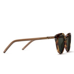 NEW Robert Marc sunglasses. Cat-eye frame. Handcrafted in Japan from acetate.